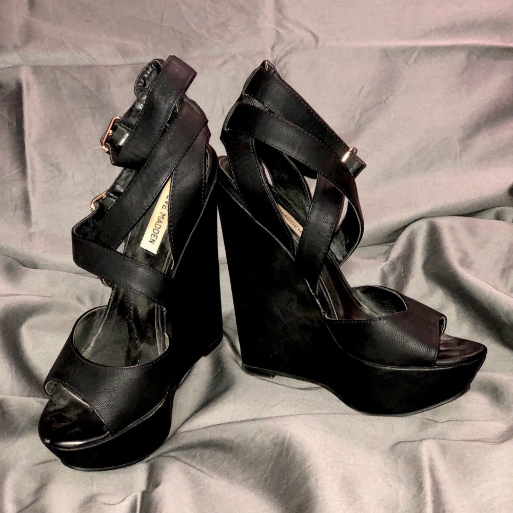 Steve Madden Wedges
